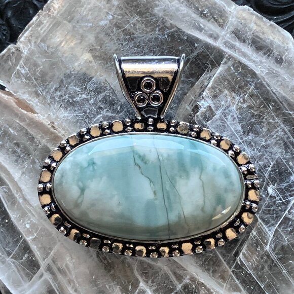 Green Imperial Jasper Crystal Stone Jewelry Western Styled Pendant - Picture 1 of 9